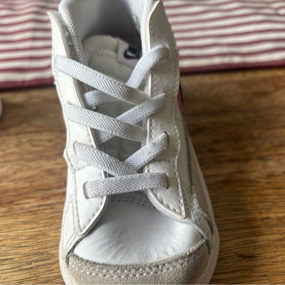 Kids Nike Blazer Mid '77 SE Double Swoosh White Arctic Punch Pink Shoes Size 8c - Picture 6 of 16